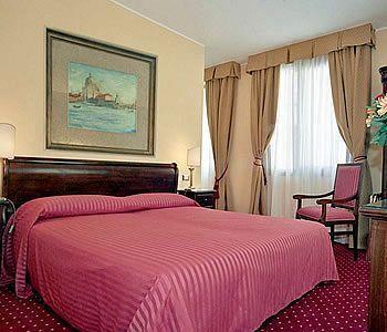 Hotel Acca Venice